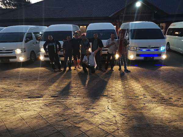 perbedaan hiace dan elf
