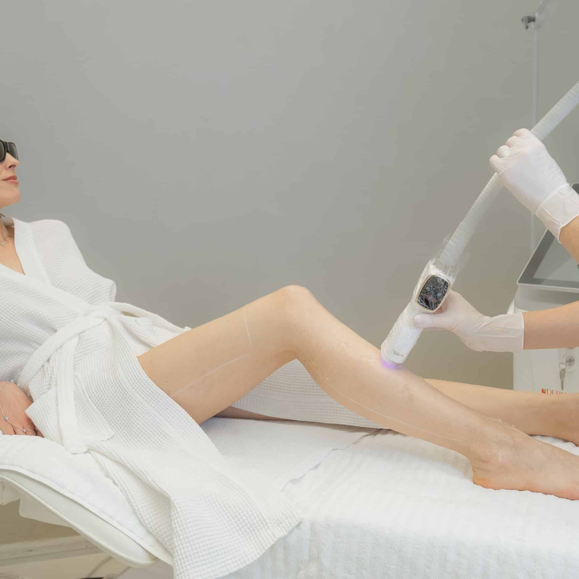 Epilare Definitiva Laser Full Body Derma Laser Pro Max 4 lungimi unda
