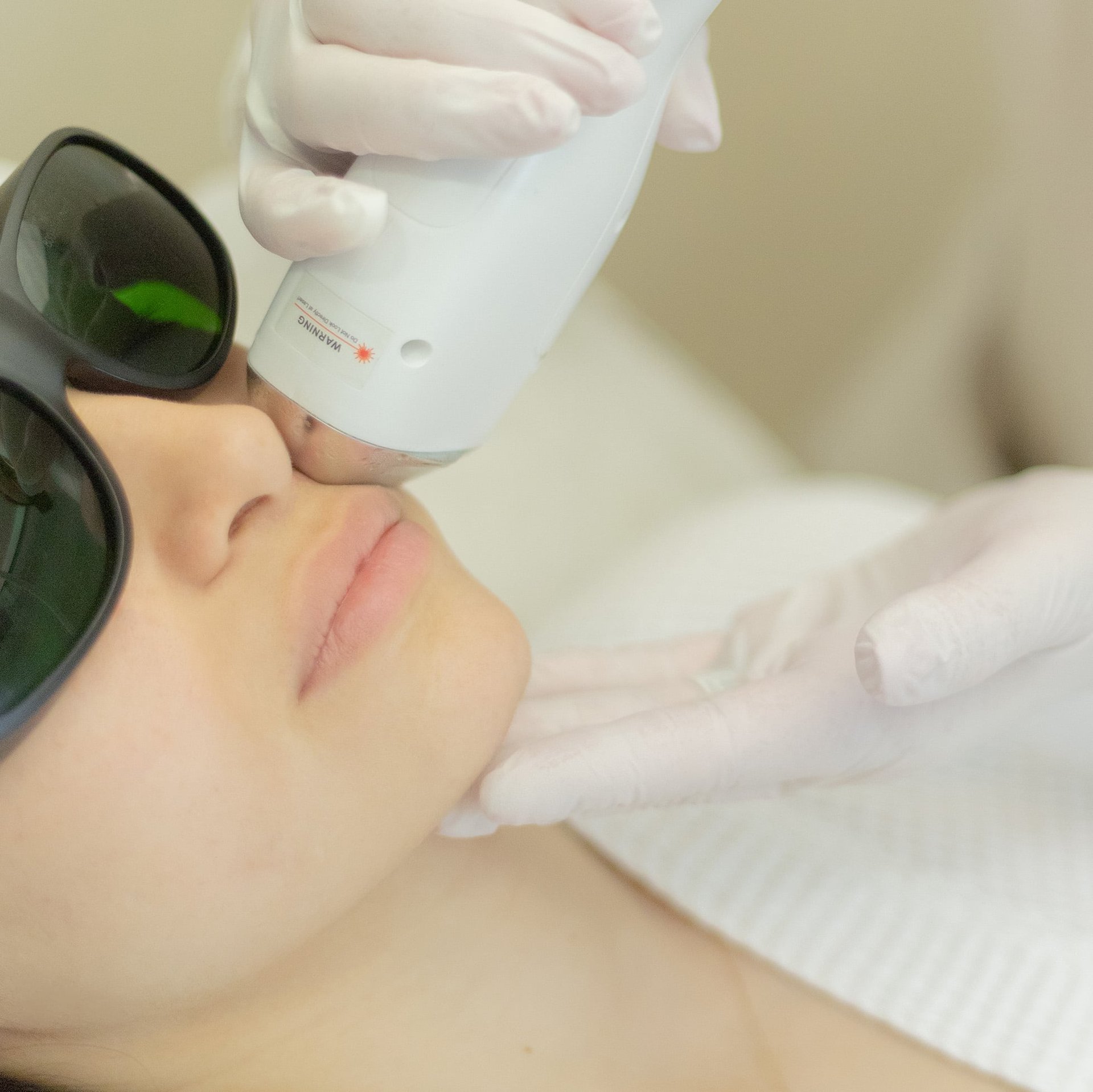 Epilare Definitiva Laser Mustata Derma Laser Pro Max 4 lungimi unda