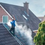 Roof cleaning service, by experts, which guarantees high quality and efficiency in the work carried out