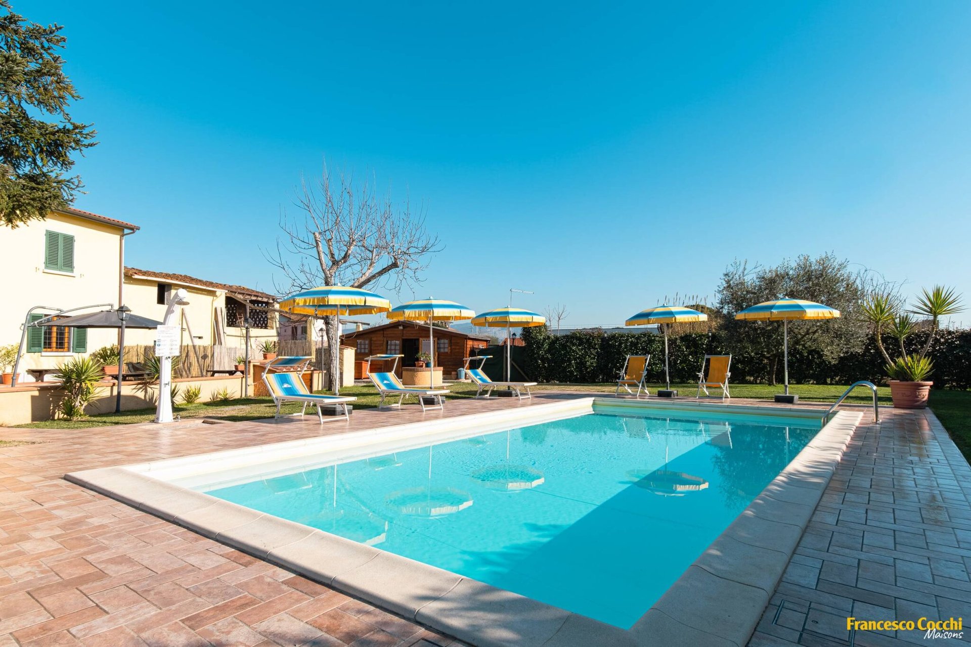 Appartamento al piano terra con esclusiva piscina a Montecatini Terme