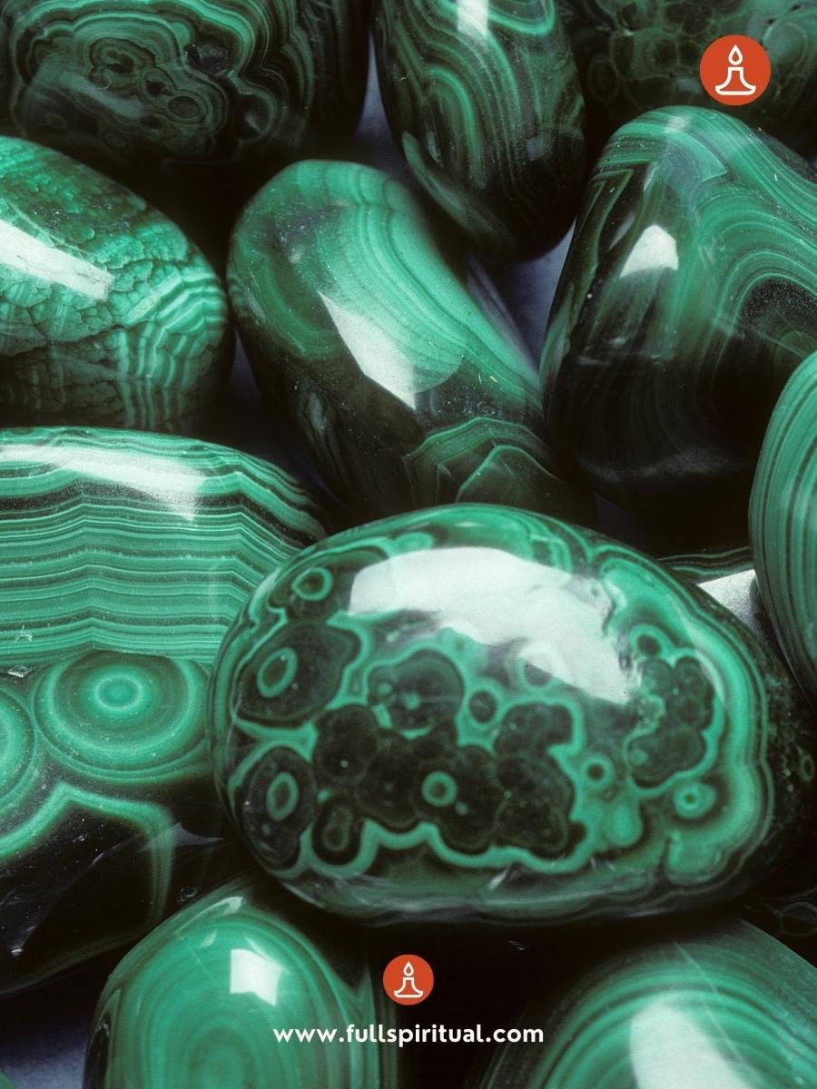 Unlocking the Power of the Heart Chakra: Discovering Anahata, the Fourth Chakra, for Optimal Balance 12 Malachite