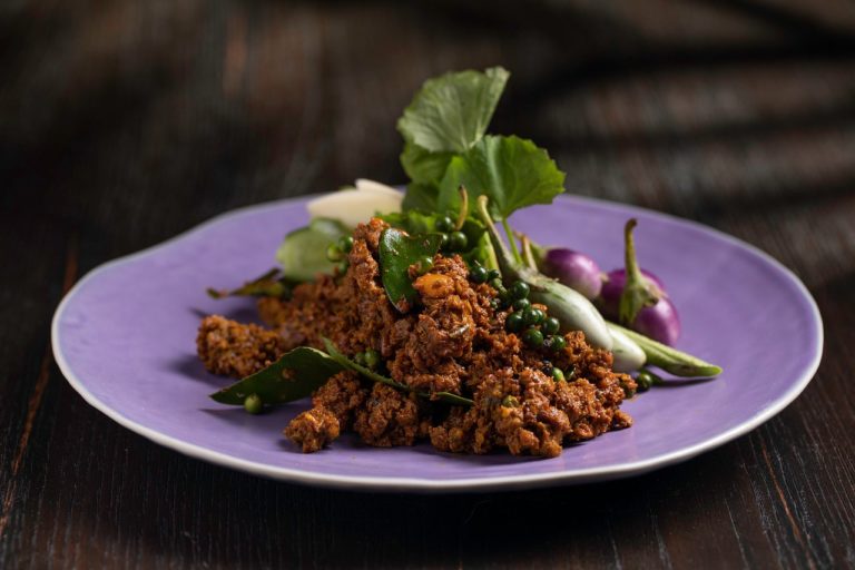 southern curry with minced long dtai 768x512