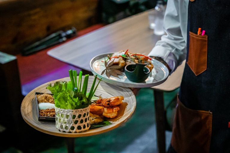 bar tenders and mixologist bar tenders and mixologist