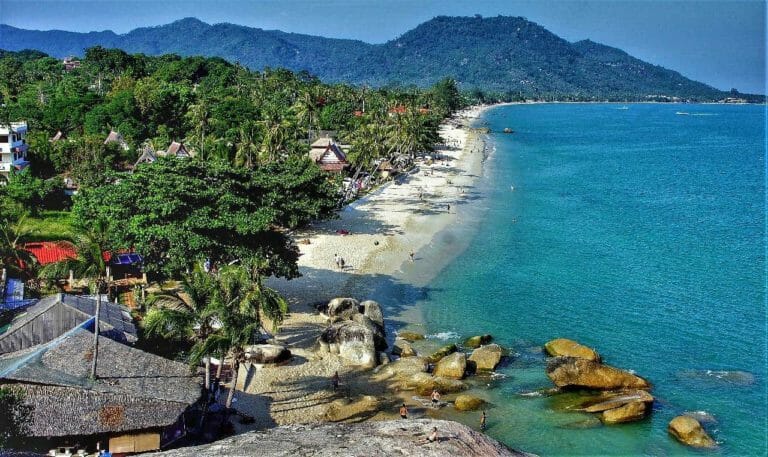 Lamai Beach 768x457