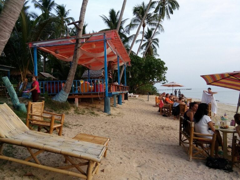 i talay beach bar 3 768x576
