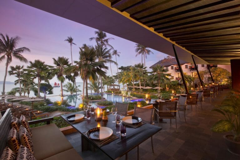 Full Moon Restaurant 3 768x512