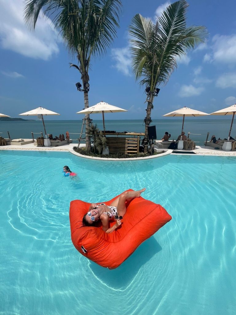 the deck beach club samui 768x1024