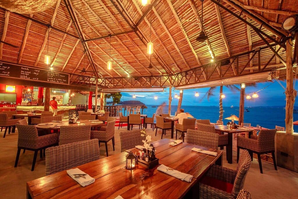 our romantic beach restaurant 1 768x512