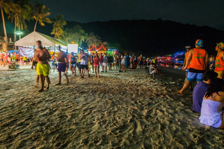 Haad Rin Beach Koh Phangan 1 768x512