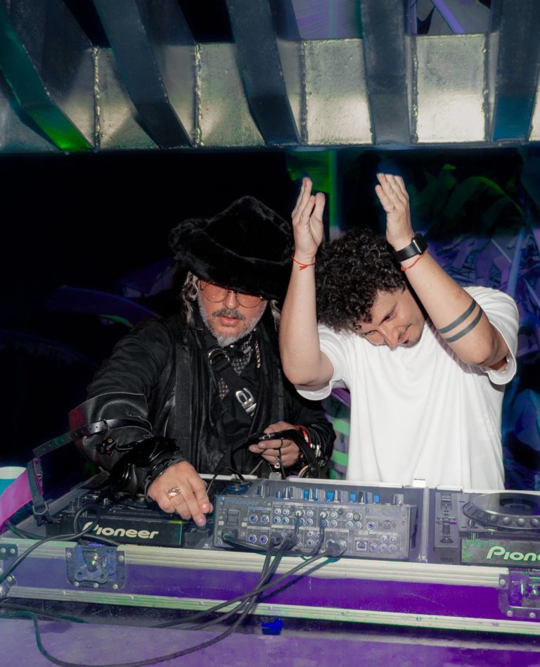 photo 2023 02 08 12.35.41 768x948