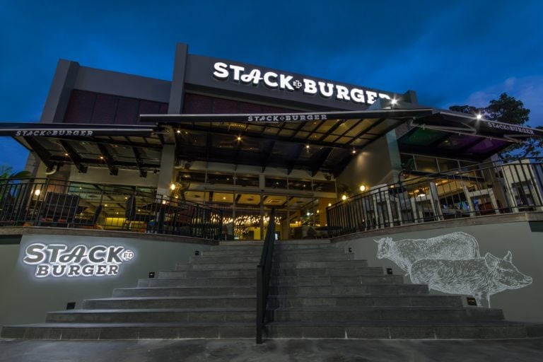 Stacked Burger Koh Samui 2 768x512