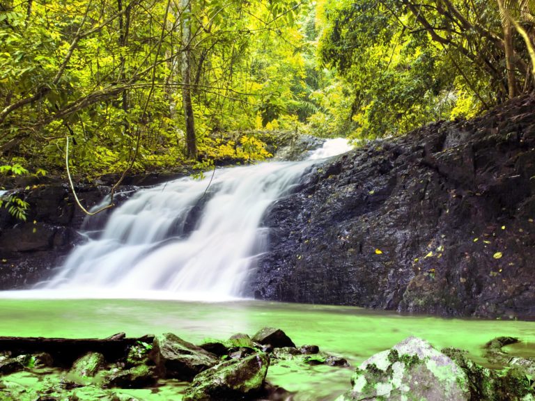 Khao Phanom Bencha National Park 768x576