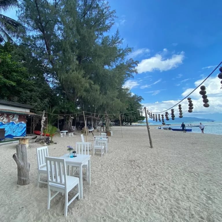 Lost Beach Bar choeng Mon 3 768x768
