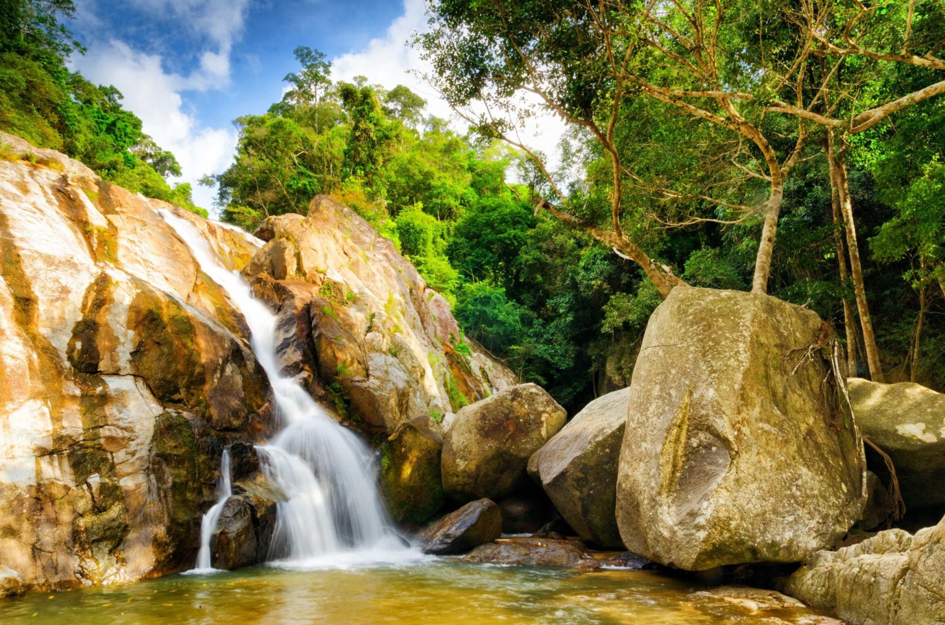 hin lad waterfall koh samui 768x509