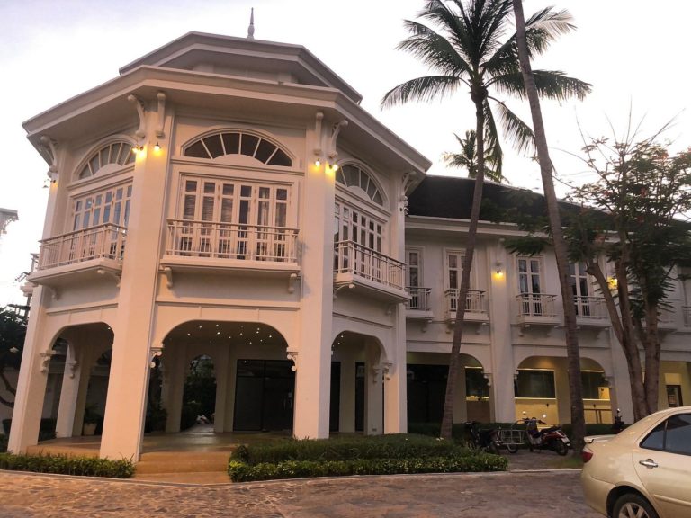 Illusions Theatre Magic and Mentalism Show 2 768x576