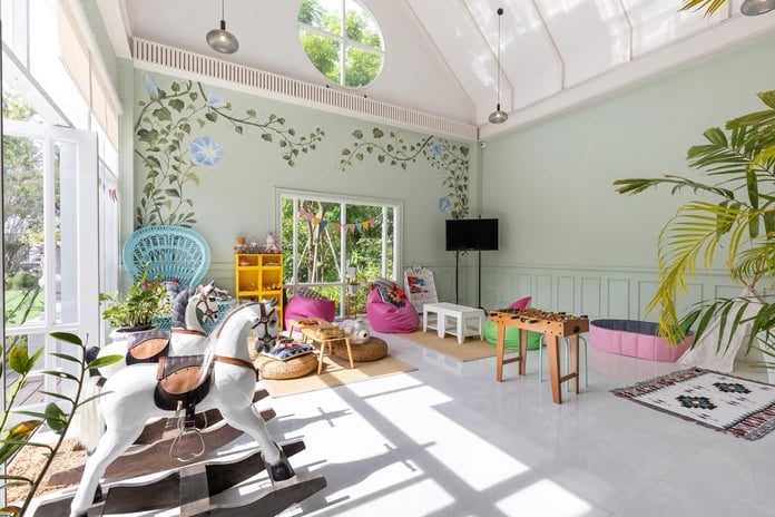 EVA Cafe Restaurant 4