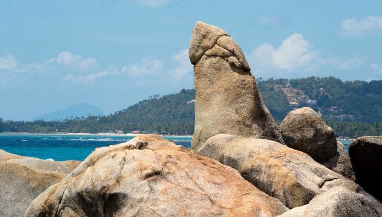 Grandfather and Grandmother Rocks Hin Ta Yin2 768x437