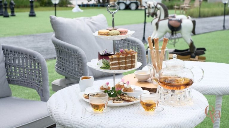 eva english afternoon 2 768x432