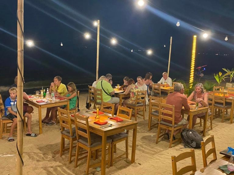 cosy restaurant 768x576