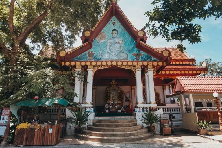 Wat Khunaram Mummified Monk 1 768x512