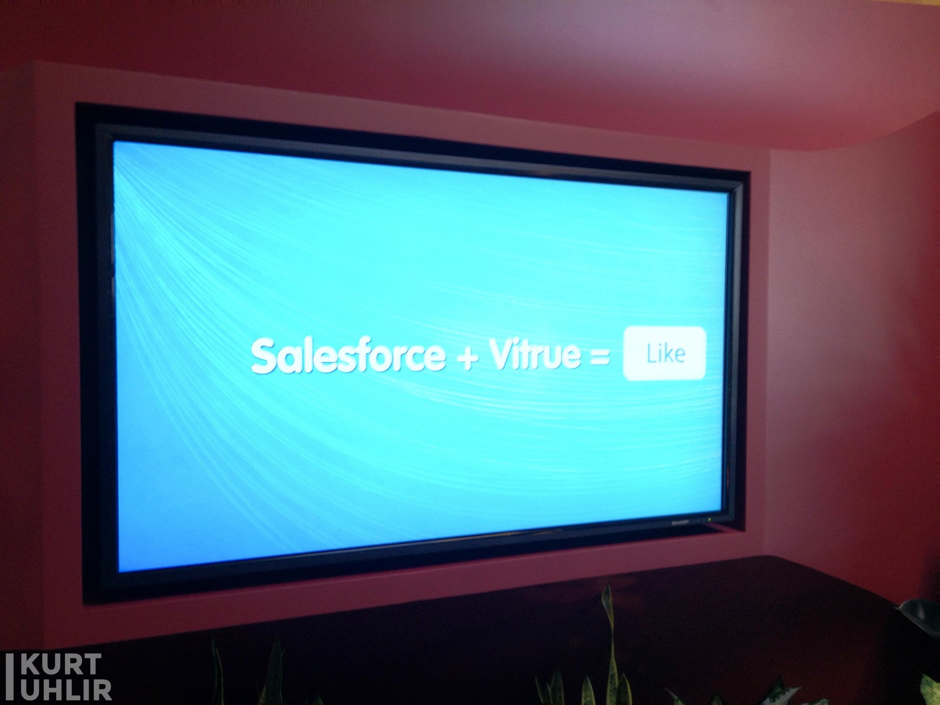 Kurt Uhlir at Salesforce.com Headquarters Kurt Uhlir at Salesforce.com Headquarters