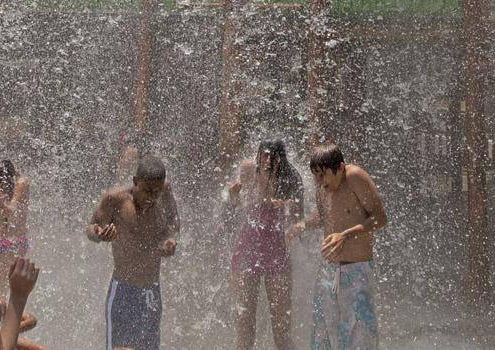 Kurt Uhlir as model for Six Flags White Water print and web - Li Kurt Uhlir as model for Six Flags White Water print and web - Lizard's Tail