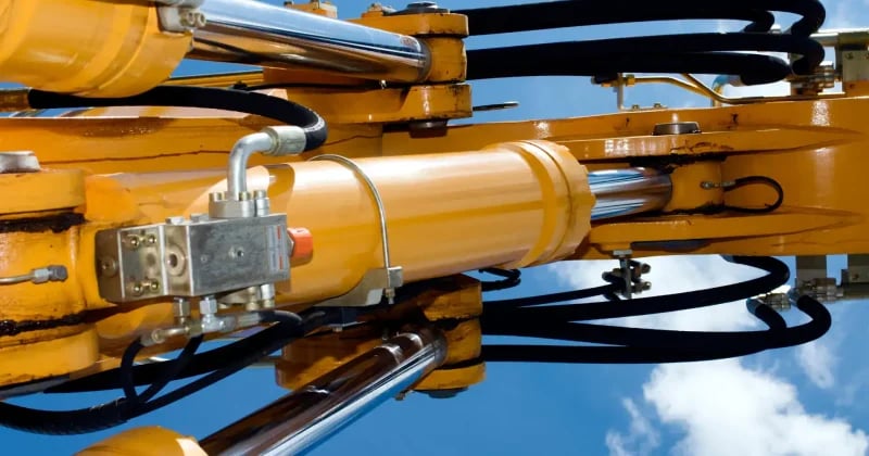 5-Causes-of-Hydraulic-Cylinder-Failure 5 Causes of Hydraulic Cylinder Failure: Under-design, Understated Seals, Overpowered Fluid Application, and Injection - Featured Image