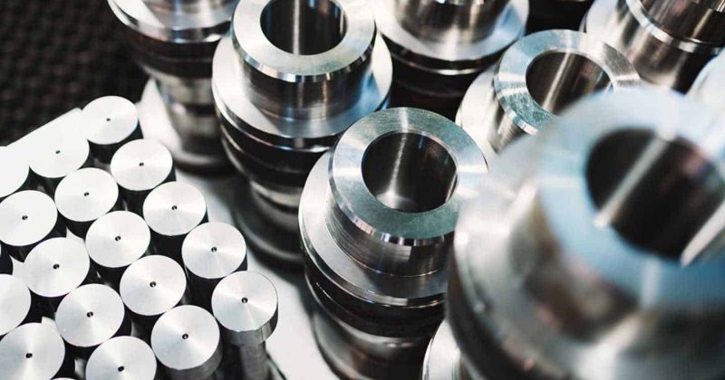 Understanding-the-Difference-Between-Honing-and-Roller-Burnishing-Feature-Image Understanding the Difference Between Honing and Roller Burnishing - Featured Image