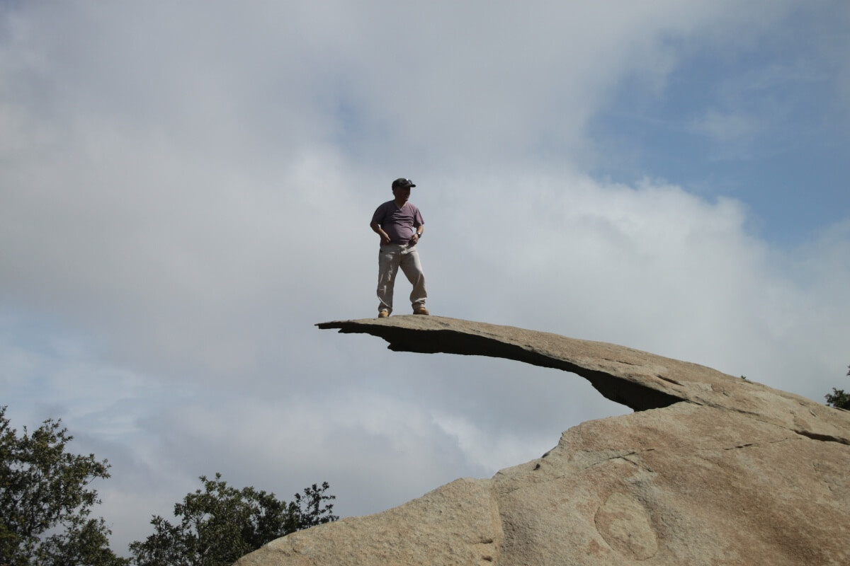 Mt.Woodsonのポテトチップロック(Potate Chip Rock)が奏でる奇異な魅力に迫る! 1 potate chip rock