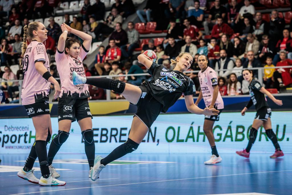 Magabiztos Debrecen-siker és döcögős Fradi-győzelem a szerda esti női bajnokikon