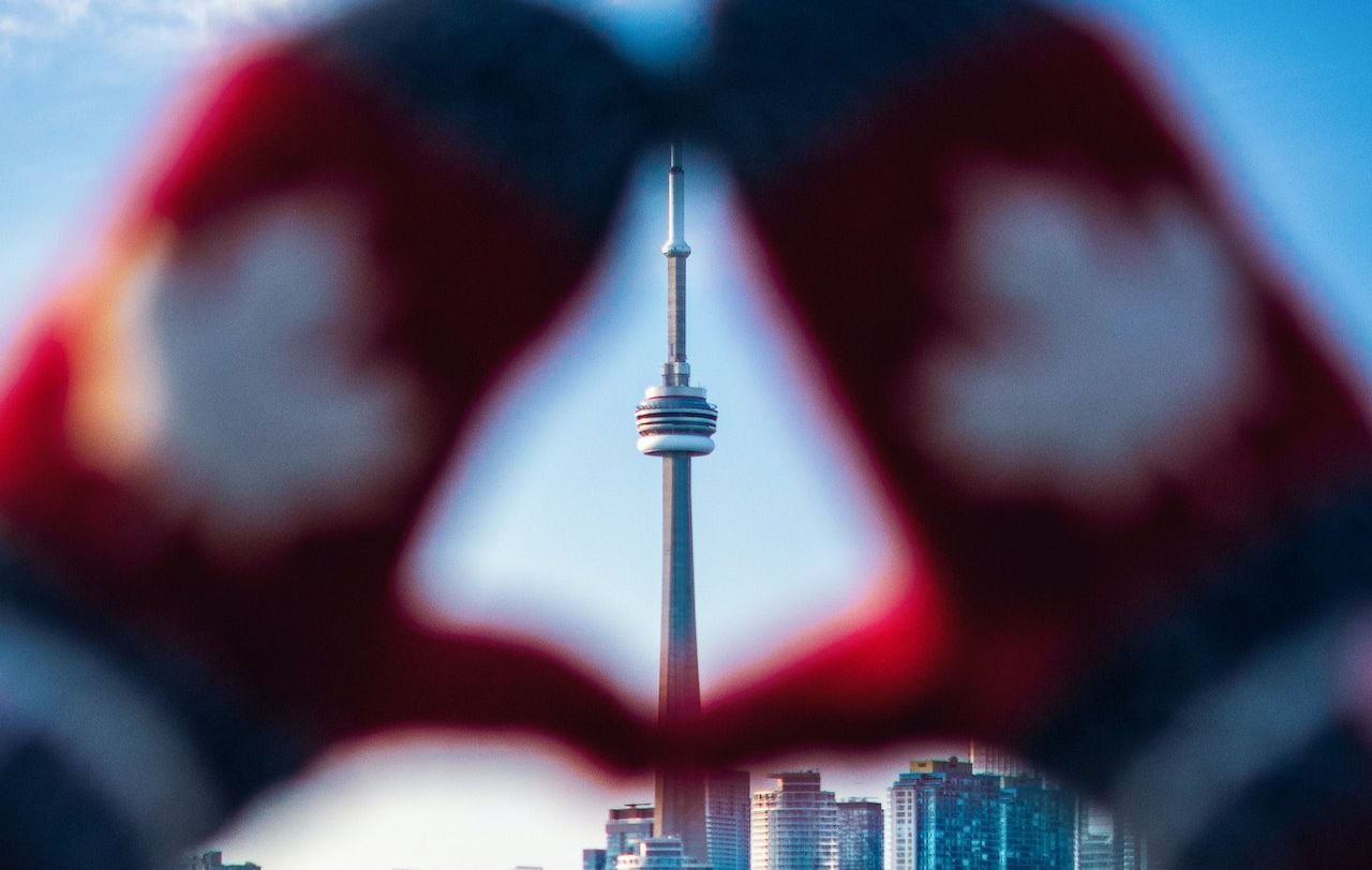 Understanding Immigrant Retention Trends Across Canadian Provinces- ImmigCanada Immigrant Retention Trends