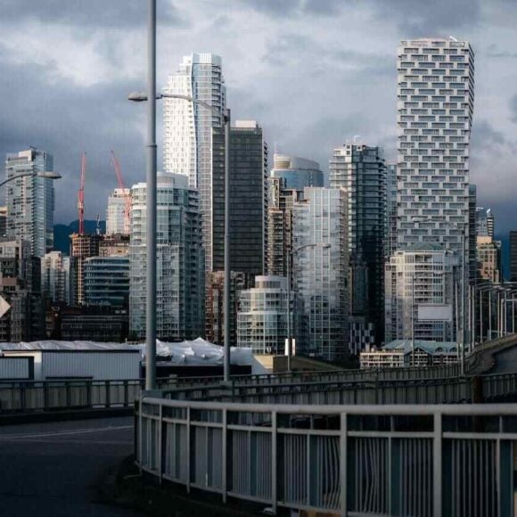 Ukrainians in Canada Eligible to Apply for Permanent Residence from October- ImmigCanada Ukrainians in Canada