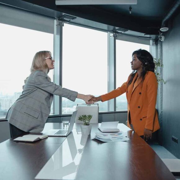Strong Hiring Boosts Payroll Employment in Canada-IMC Payroll Employment
