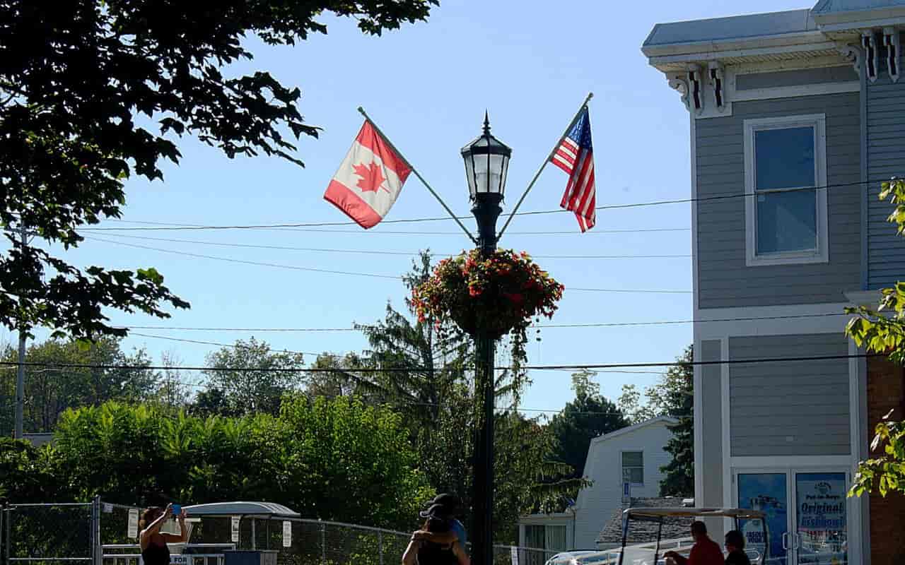 Canada or US Pandemic Response Shows Why Canada’s the Best Destination for Immigrants Canada or US Pandemic Response Shows Why Canada’s the Best Destination for Immigrants