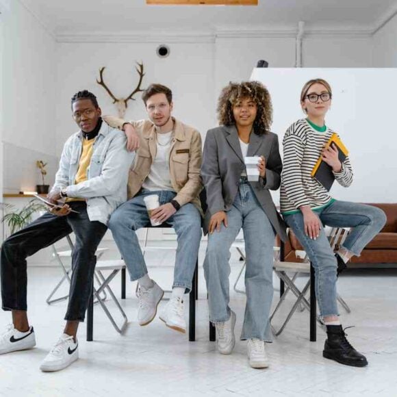 Canada’s Working Holiday Program Still Open with Thousands of Spots Available  -  ImmigCanada Canada’s Working Holiday Program