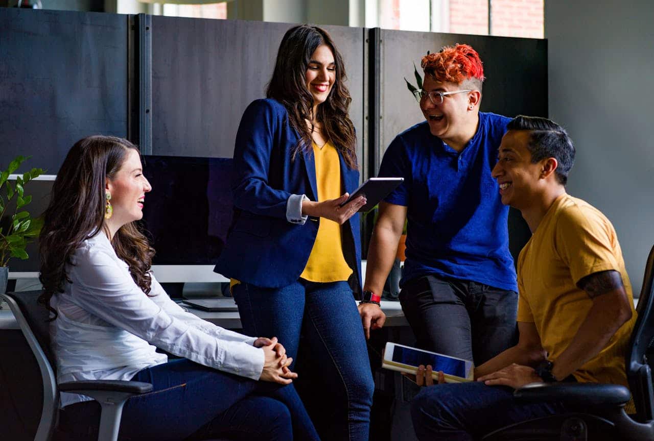 Latest Express Entry Draw #323 Invites 400 Canadian Experience Class Candidates Latest Express Entry Draw #323 Invites 400 Canadian Experience Class Candidates