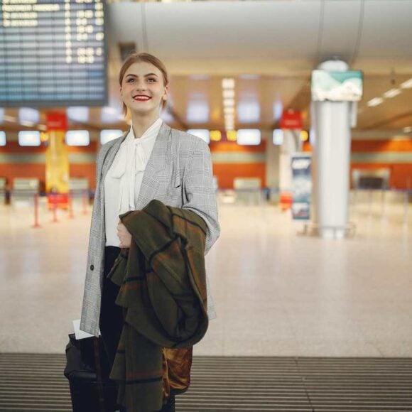 IRCC Issues 4,000 Invitations in Latest Canadian Experience Class Express Entry Draw-- ImmigCanada Latest Canadian Experience Class Draw