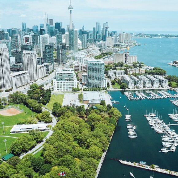 No Politics! Why about Canada's Merit-Centric Immigration System is the Best in the World No Politics! Why about Canada's Merit-Centric Immigration System is the Best in the World