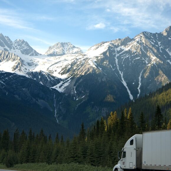 Trucking Movements and Migration Trends—How to Find an Immigrant-Friendly Destination in Canada Trucking Movements and Migration Trends—How to Find an Immigrant-Friendly Destination in Canada