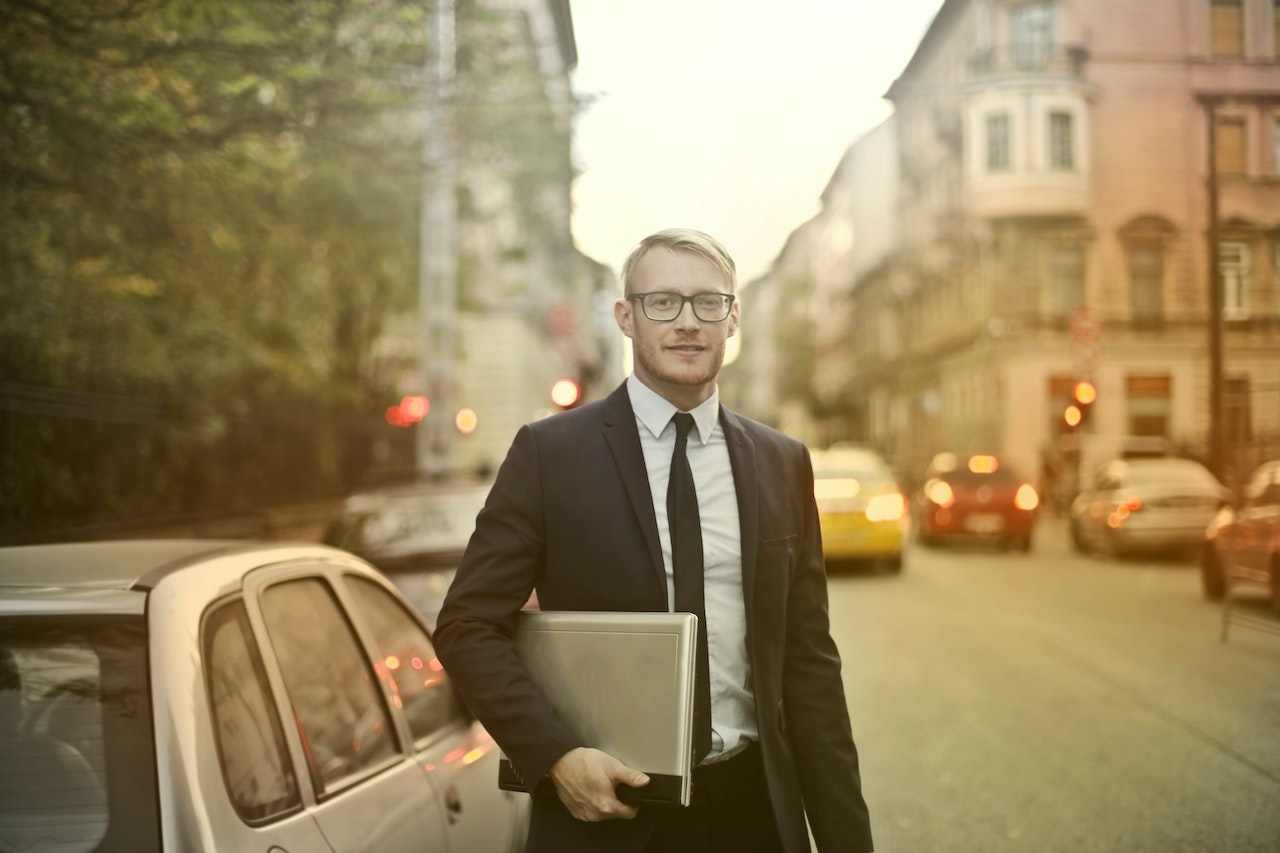 How to Immigrate to Canada Without Job Offer in 2025- ImmigCanada Immigrate to Canada Without a Job Offer