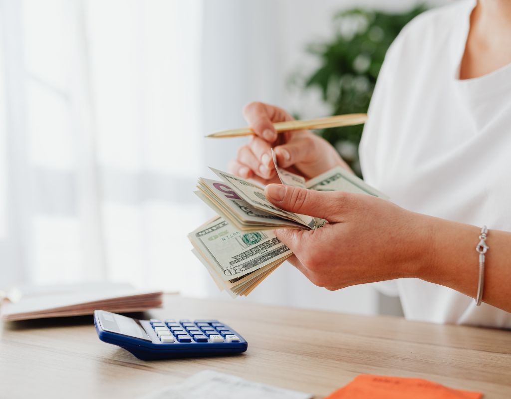 How Much Money Will I Need to Immigrate to Canada- ImmigCanada How Much Money Will I Need to Immigrate to Canada?