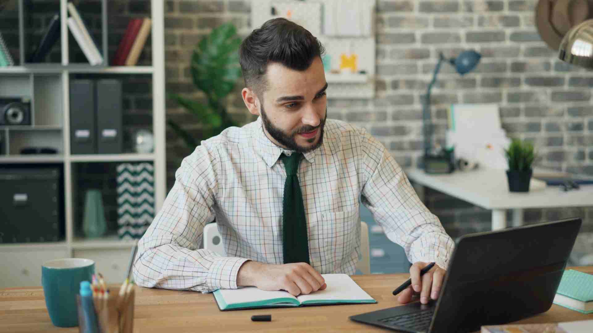 Canada Forecasts a 30% Drop in Post-Graduation Work Permits for 2025- ImmigCanada Drop in Post-Graduation Work Permits