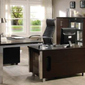 Formation-Executive-Desk