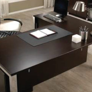 Formation-Executive-Desk