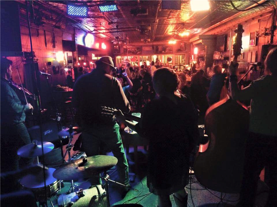 juneau bars and pubs