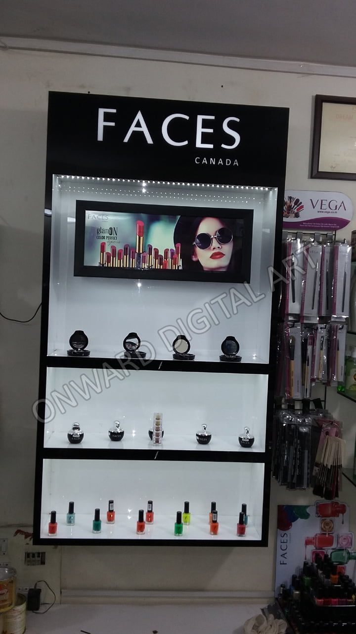 Product Showcase 6 onwarddigital art