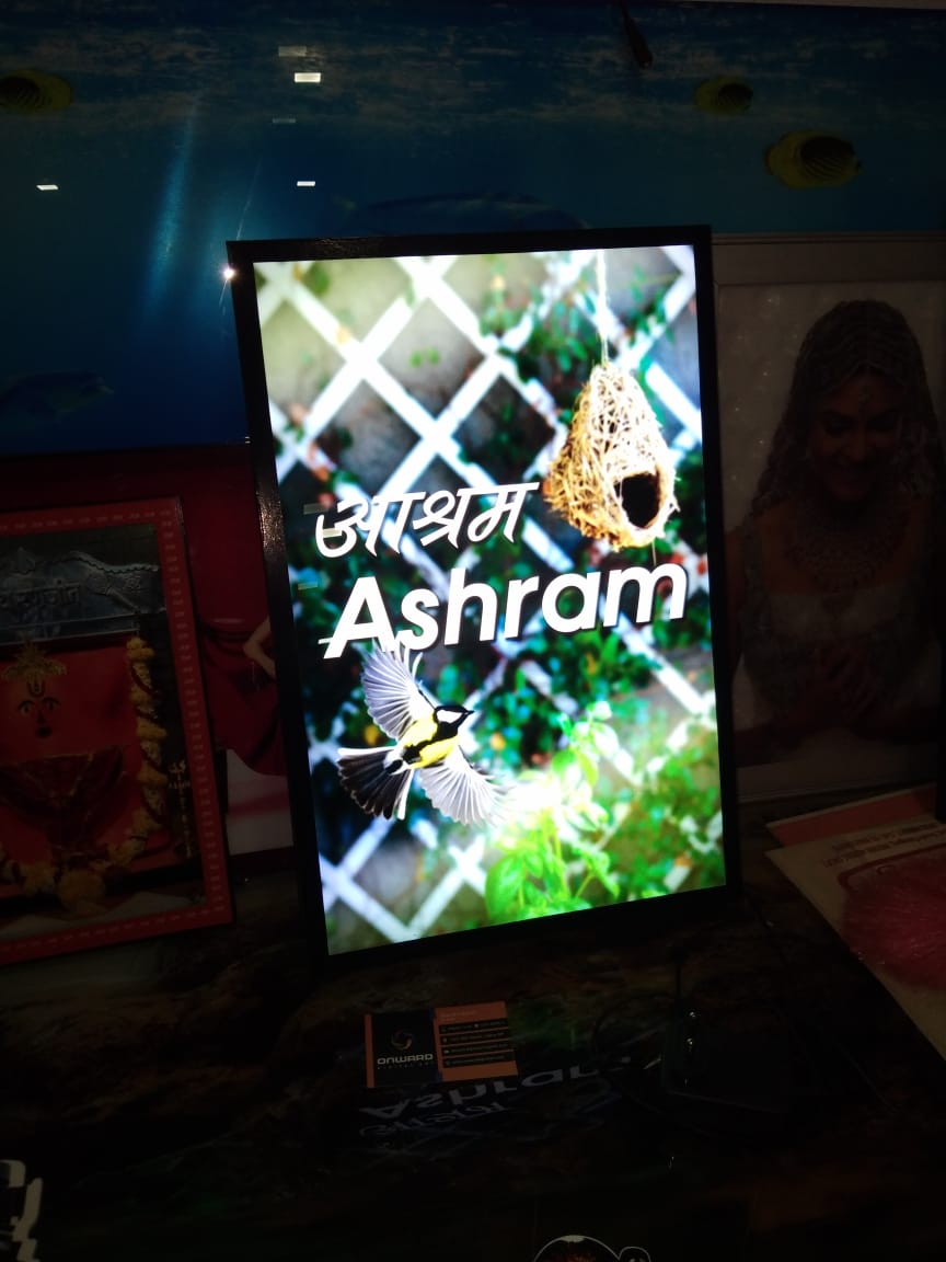 Ultra Slim LED Frames 7 onwarddigital art