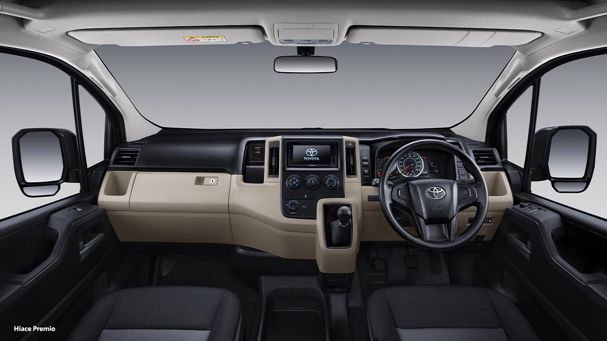 interior mobil hiace