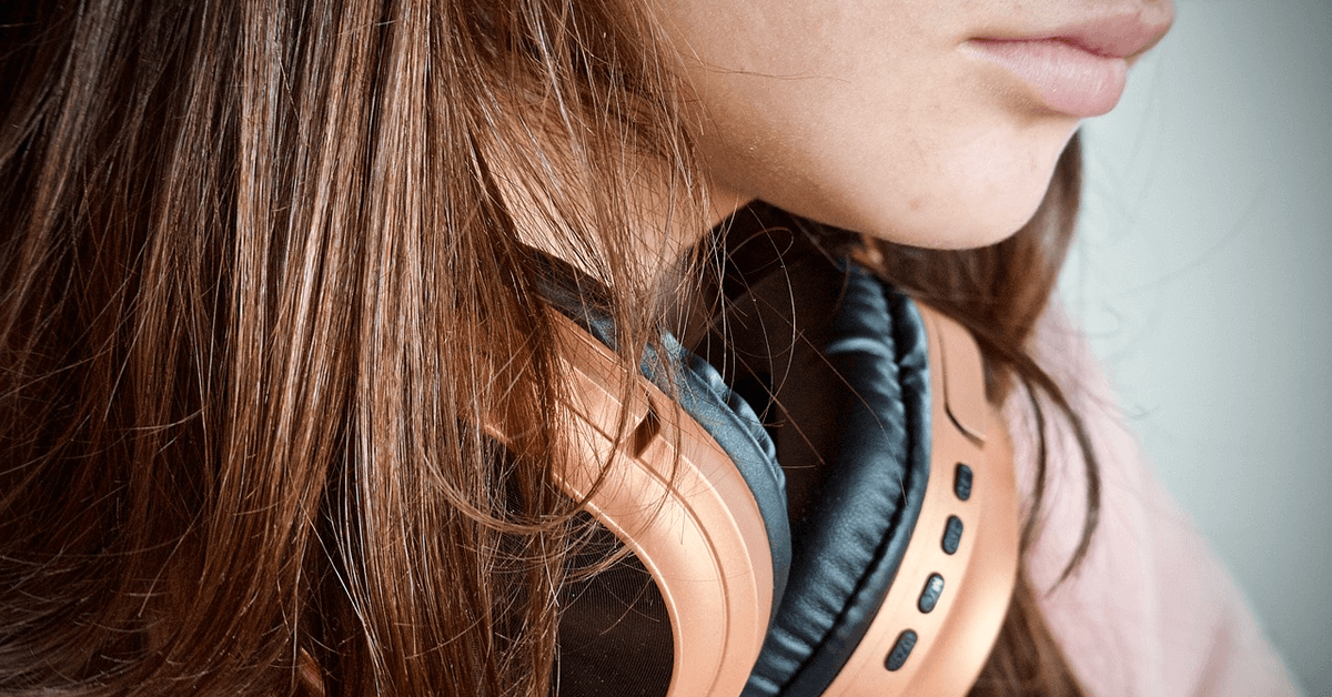 Wietexperiment met overheidswiet - NPO Radio 1 fragment: Mai Verbij bij coffeeshop De Baron in Breda